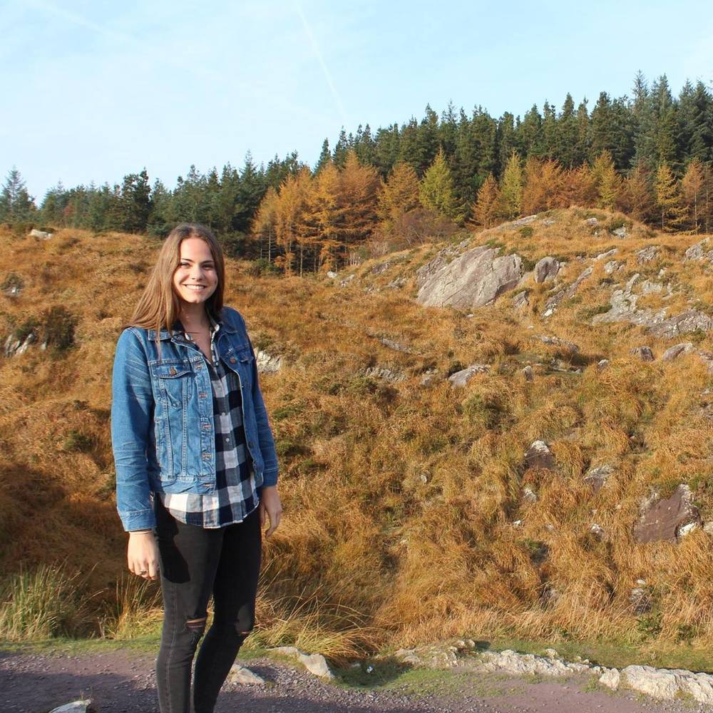 Meet your Posher, Emily